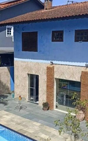 Casa de condomínio para alugar com 340m², 3 quartos e 4 vagas Casa de condomínio para alugar com 340m², 3 quartos e 4 vagasÁrea externa