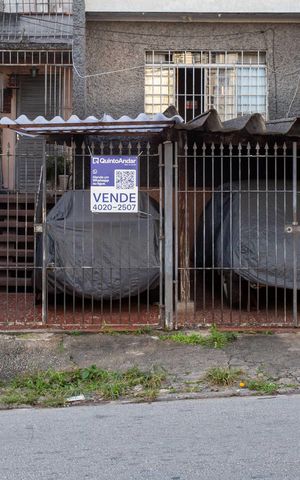 Casa à venda com 121m², 3 quartos e 2 vagasFachada