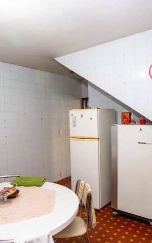 Casa à venda com 121m², 3 quartos e 2 vagasCozinha
