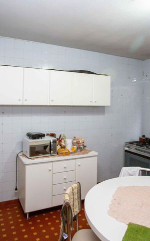 Casa à venda com 121m², 3 quartos e 2 vagasCozinha
