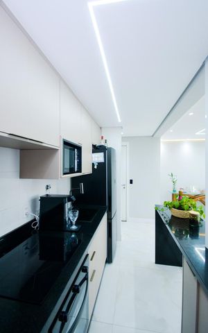 Apartamento para alugar com 89m², 2 quartos e 2 vagasCozinha