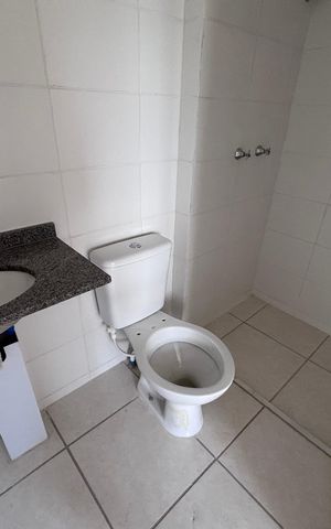 Apartamento à venda com 52m², 2 quartos e 1 vaga Apartamento à venda com 52m², 2 quartos e 1 vagaBanheiro social