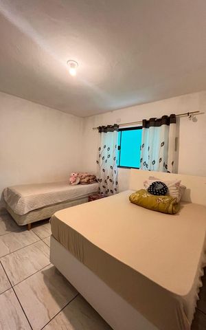 Casa à venda com 220m², 5 quartos e 2 vagas Casa à venda com 220m², 5 quartos e 2 vagasCasa 2 - Quarto