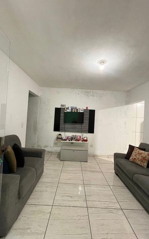 Casa à venda com 220m², 5 quartos e 2 vagas Casa à venda com 220m², 5 quartos e 2 vagasCasa 2 - Sala