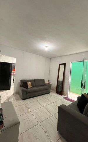 Casa à venda com 220m², 5 quartos e 2 vagas Casa à venda com 220m², 5 quartos e 2 vagasCasa 2 - Sala