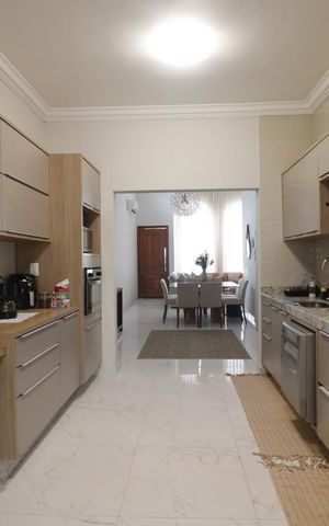 Casa de condomínio para alugar com 160m², 3 quartos e 4 vagasCozinha