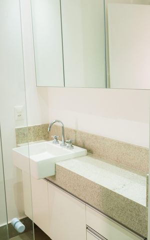 Studio à venda com 44m², 1 quarto e 1 vaga Studio à venda com 44m², 1 quarto e 1 vagaBanheiro