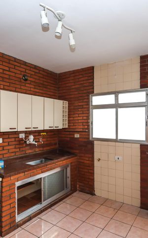 Casa para alugar com 250m², 4 quartos e 2 vagasCozinha