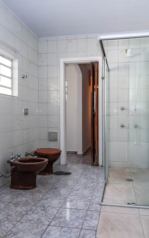 Casa para alugar com 250m², 4 quartos e 2 vagasBanheiro da Suíte 1