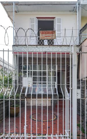 Casa para alugar com 250m², 4 quartos e 2 vagasFachada