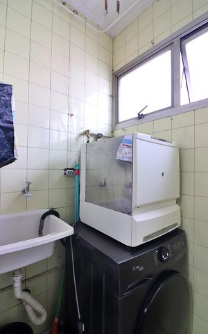 Apartamento à venda com 54m², 2 quartos e 1 vagaCozinha e Área de Serviço