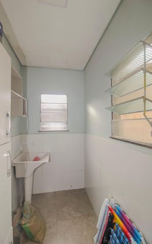 Casa à venda com 175m², 4 quartos e 5 vagasArea de serviço