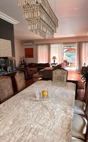 Casa à venda com 800m², 4 quartos e 7 vagas
