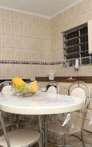 Casa à venda com 148m², 2 quartos e 2 vagasCozinha