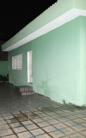 Casa à venda com 148m², 2 quartos e 2 vagasVaranda