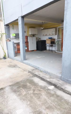 Casa à venda com 170m², 3 quartos e 1 vagaÁrea de Serviço