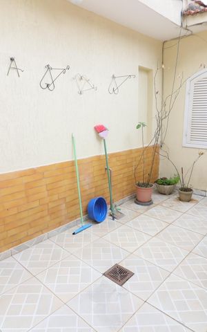 Casa à venda com 170m², 3 quartos e 1 vagaÁrea de Serviço