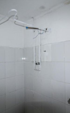 Casa à venda com 114m², 2 quartos e 1 vaga Casa à venda com 114m², 2 quartos e 1 vagaBanheiro