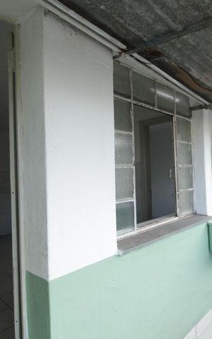 Casa à venda com 114m², 2 quartos e 1 vaga Casa à venda com 114m², 2 quartos e 1 vagaSacada
