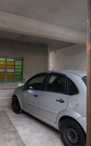 Casa à venda com 201m², 6 quartos e 2 vagas Casa à venda com 201m², 6 quartos e 2 vagasGaragem