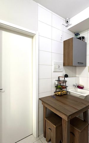 Apartamento à venda com 37m², 1 quarto e sem vaga Apartamento à venda com 37m², 1 quarto e sem vagaCozinha e Área de Serviço