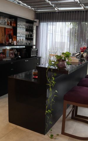 Casa de condomínio para alugar com 525m², 3 quartos e 6 vagasBAR