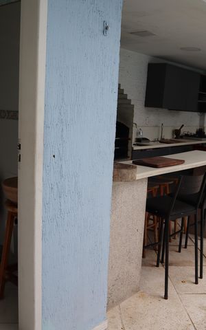Casa de condomínio para alugar com 525m², 3 quartos e 6 vagascharrasqueira