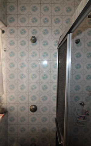 Casa à venda com 130m², 2 quartos e 1 vagaÁrea de Serviço - Banheiro