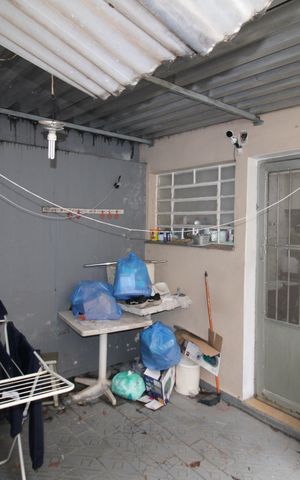 Casa à venda com 130m², 2 quartos e 1 vagaÁrea de Serviço