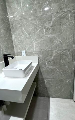 Apartamento à venda com 45m², 2 quartos e sem vaga Apartamento à venda com 45m², 2 quartos e sem vagaBanheiro