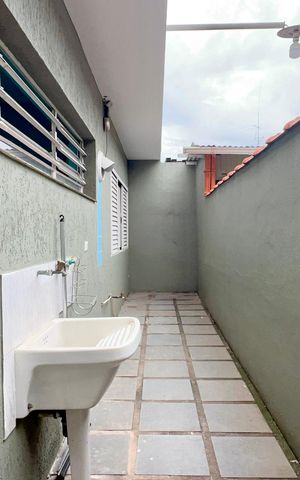 Casa para alugar com 300m², 3 quartos e 6 vagasÁrea de Serviço