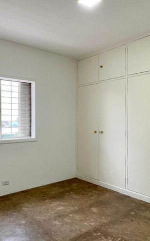 Casa para alugar com 300m², 3 quartos e 6 vagasSuite