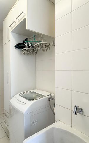 Apartamento à venda com 147m², 3 quartos e 2 vagas Apartamento à venda com 147m², 3 quartos e 2 vagasÁrea de Serviço