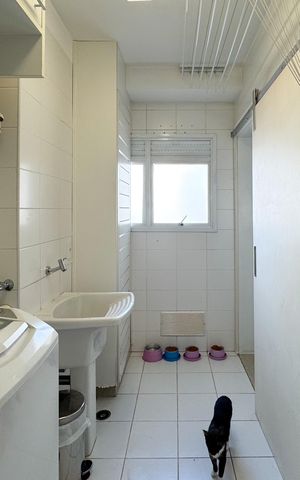 Apartamento à venda com 147m², 3 quartos e 2 vagas Apartamento à venda com 147m², 3 quartos e 2 vagasÁrea de Serviço