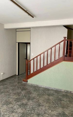 Casa para alugar com 150m², 3 quartos e 1 vaga Casa para alugar com 150m², 3 quartos e 1 vagaSala