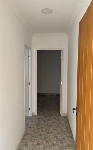 Casa para alugar com 150m², 3 quartos e 1 vaga Casa para alugar com 150m², 3 quartos e 1 vagaCorredor