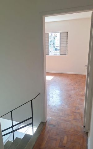 Casa para alugar com 100m², 2 quartos e 2 vagas Casa para alugar com 100m², 2 quartos e 2 vagasQuarto 2