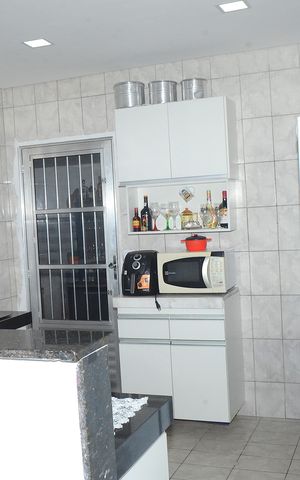 Casa para alugar com 160m², 4 quartos e 2 vagasCozinha