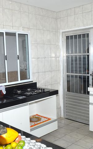 Casa para alugar com 160m², 4 quartos e 2 vagasCozinha