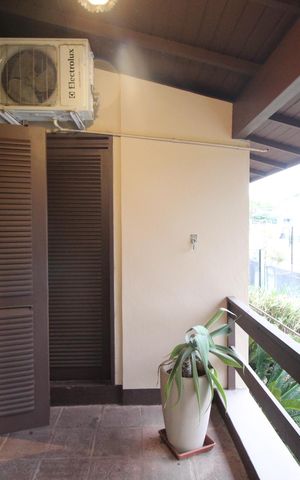 Casa à venda com 388m², 5 quartos e 3 vagasSacada