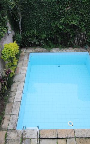 Casa à venda com 388m², 5 quartos e 3 vagasPiscina