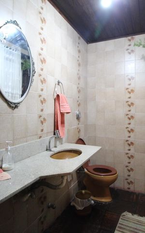 Casa à venda com 388m², 5 quartos e 3 vagasLavabo