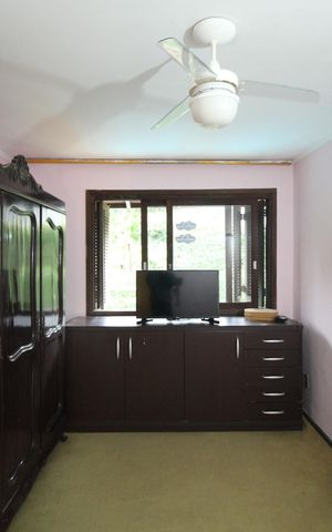 Casa à venda com 388m², 5 quartos e 3 vagasQuarto 4