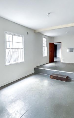 Casa à venda com 110m², 2 quartos e 1 vaga
