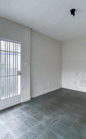 Casa à venda com 110m², 2 quartos e 1 vaga