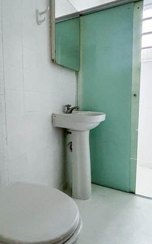 Casa à venda com 110m², 2 quartos e 1 vaga