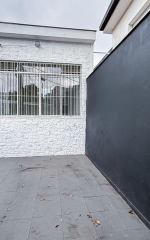 Casa à venda com 110m², 2 quartos e 1 vaga