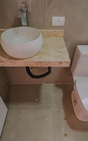 Casa de condomínio à venda com 157m², 3 quartos e 2 vagas Casa de condomínio à venda com 157m², 3 quartos e 2 vagasBanheiro