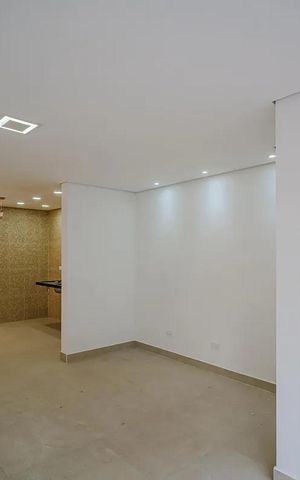 Casa de condomínio à venda com 157m², 3 quartos e 2 vagas Casa de condomínio à venda com 157m², 3 quartos e 2 vagasSala
