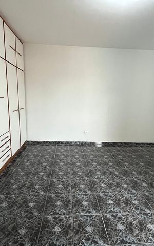 Casa à venda com 130m², 3 quartos e 2 vagas Casa à venda com 130m², 3 quartos e 2 vagasQuarto